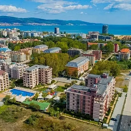 Tarsis Private Apartament Hotel *