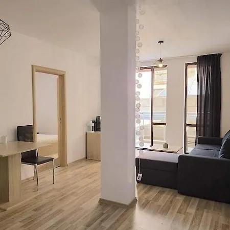 Hotel Tarsis Private Apartament *