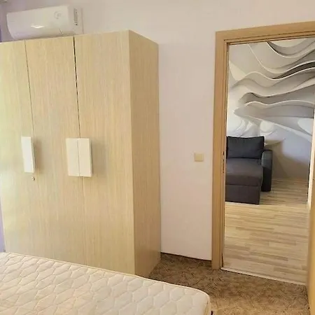 Tarsis Private Apartament Sunny Beach